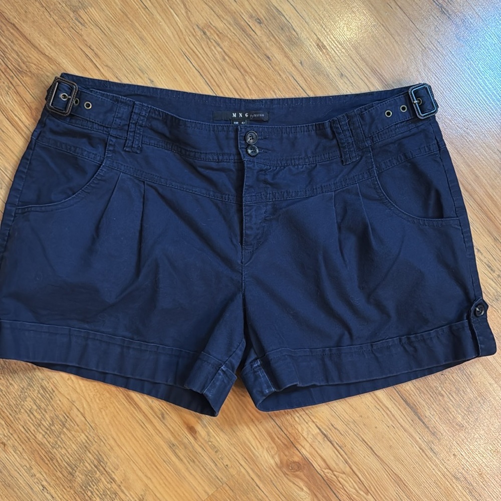 MNG by Mango Shorts Womens Sz 10 Navy